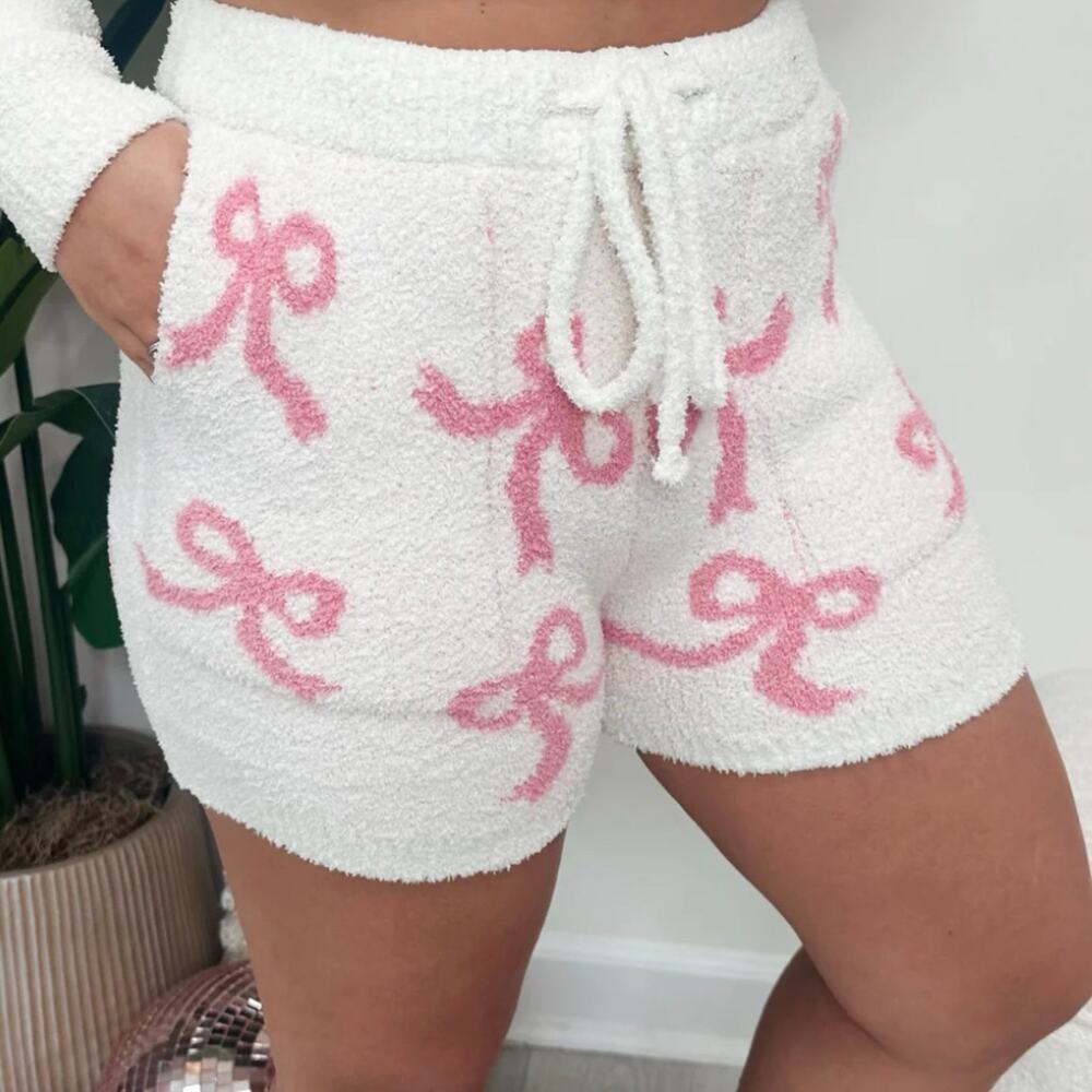 NWT Comfy Luxe Pink Bow Sweater Shorts Size Small/Med